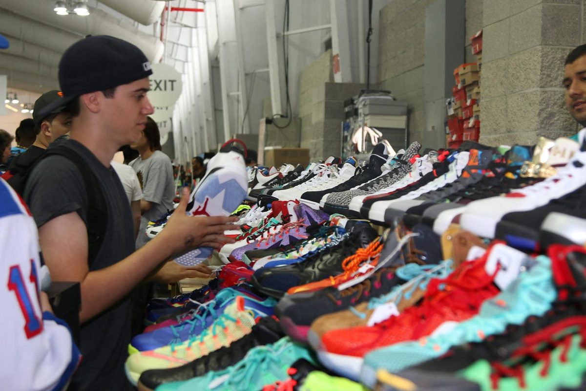 sneaker-con-X159819_TK1_393.jpg